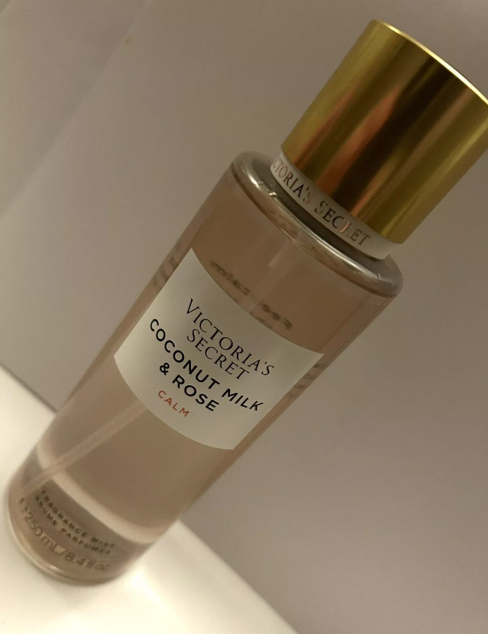 Victoria's Secret New! Natural Fragrance Body Mist - COCONUT MILK & ROSE 250ml
