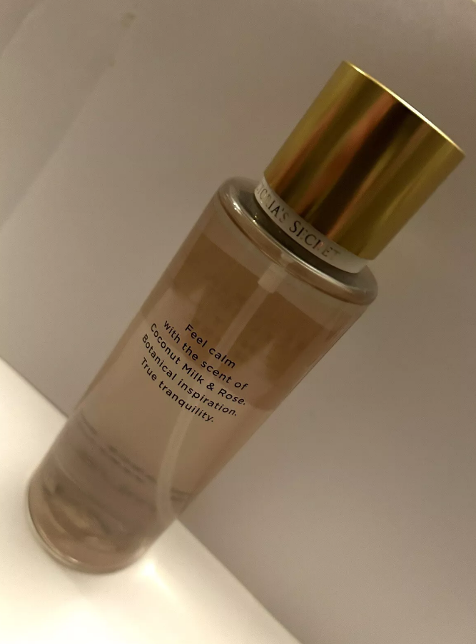 Victoria's Secret New! Natural Fragrance Body Mist - COCONUT MILK & ROSE 250ml