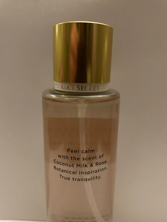 Victoria's Secret New! Natural Fragrance Body Mist - COCONUT MILK & ROSE 250ml