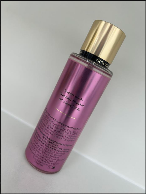 Victoria's Secret - Pure Seduction Body Mist 250ml. BUY 1 & GET 20% OFF A Second