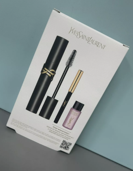 YVES SAINT LAURENT LASH CLASH GIFT SET 8ML LASH CLASH MASCARA - 01 BLACK + MINI