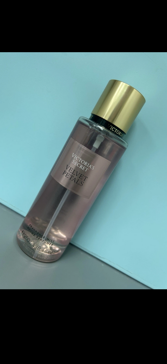 Victoria’s Secret - Velvet Petals Splash Fragrance Body Mist 250ml - NEW/GENUINE